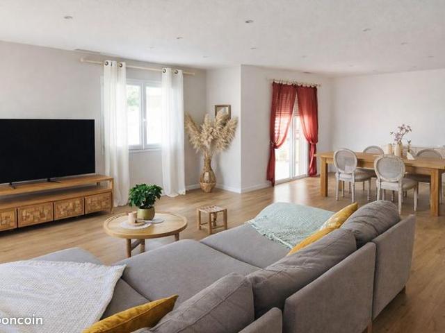 Maison 6 pièces 206 m²