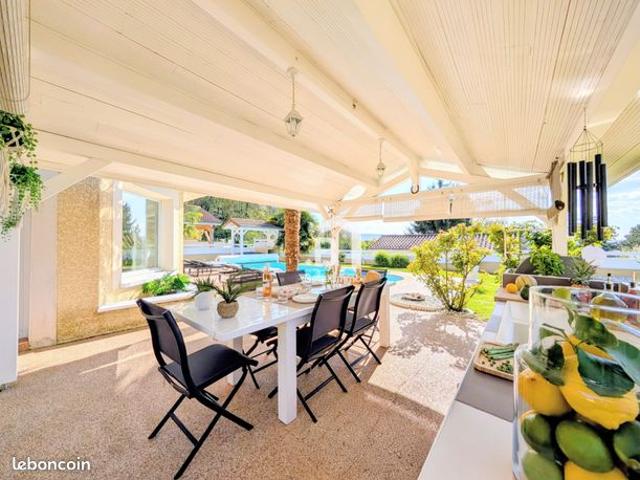 Maison 6 pièces 206 m²