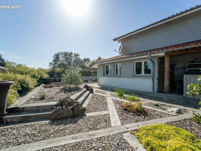 Maison 6 pièces 206 m²