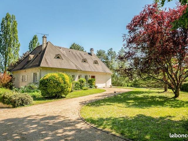 Maison 6 pièces 206 m²