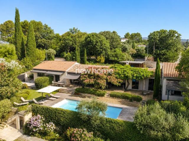Maison 6 pièces 206 m²