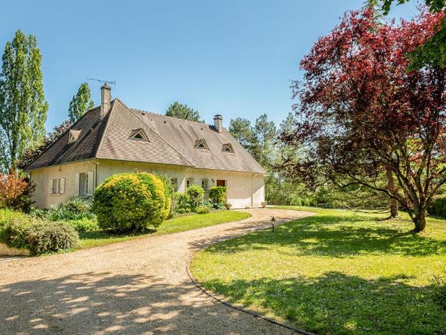 Maison 6 pièces 206 m²
