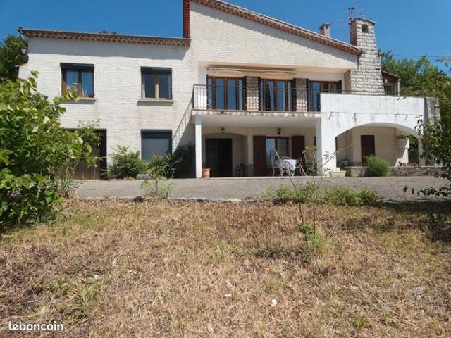 Maison 6 pièces 206 m²