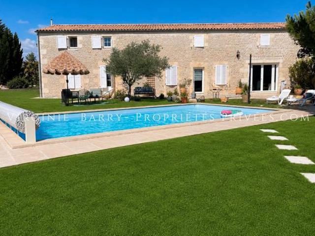 Maison 6 pièces 207 m²