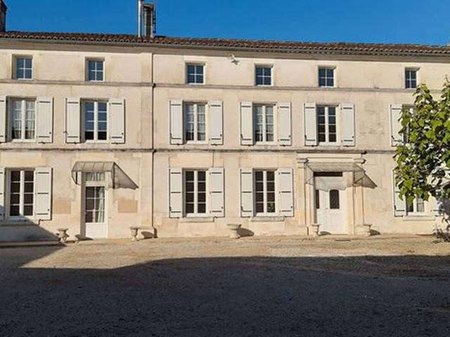 Maison 6 pièces 207 m²