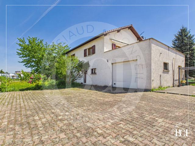 Maison 6 pièces 207 m²