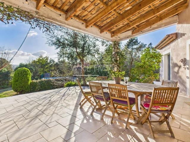 Maison 6 pièces 207 m²
