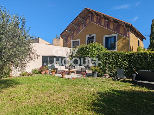 Maison 6 pièces 207 m²