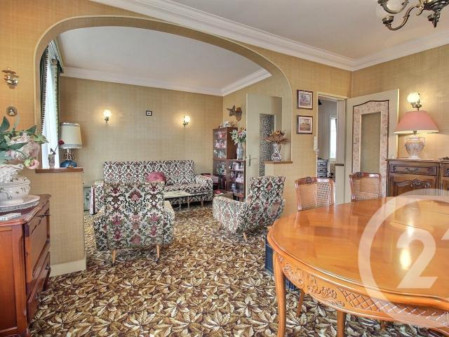 Maison 6 pièces 207 m²