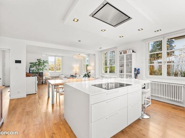 Maison 6 pièces 207 m²