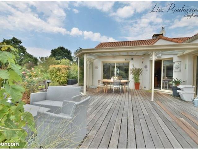 Maison 6 pièces 207 m²