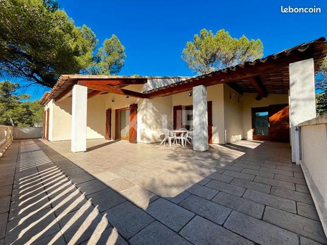 Maison 6 pièces 207 m²