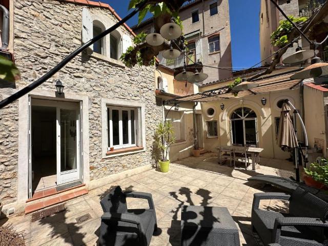 Maison 6 pièces 207 m²