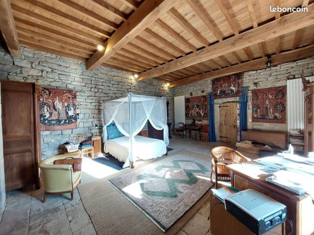 Maison 6 pièces 207 m²