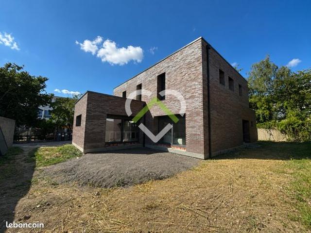 Maison 6 pièces 207 m²