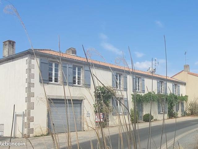 Maison 6 pièces 208 m²
