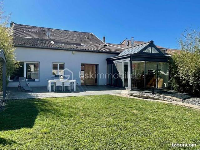 Maison 6 pièces 208 m²