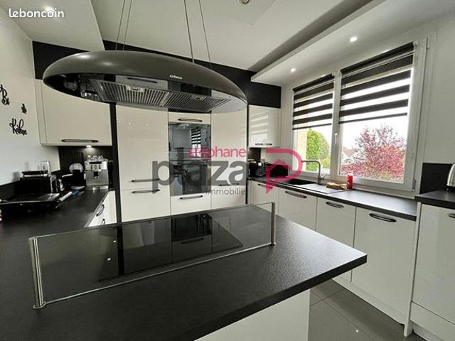 Maison 6 pièces 208 m²