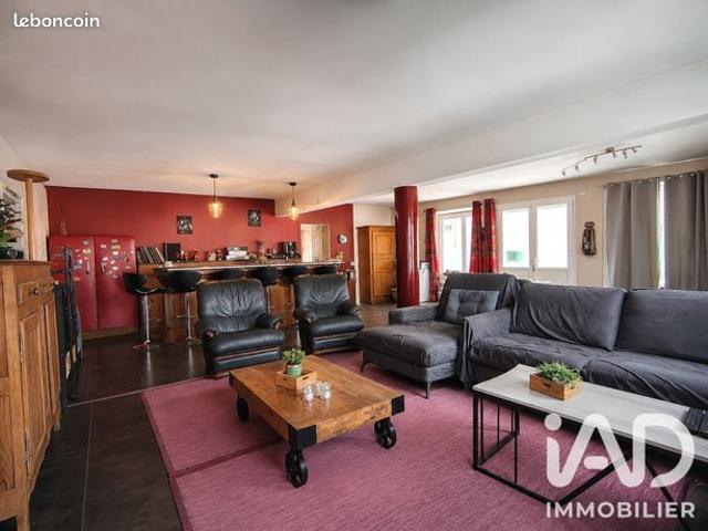Maison 6 pièces 208 m²