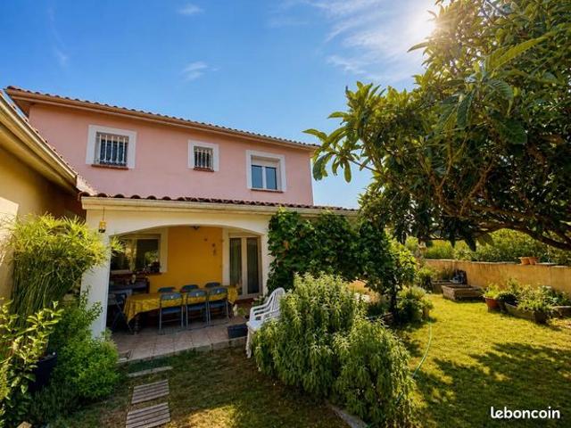 Maison 6 pièces 208 m²