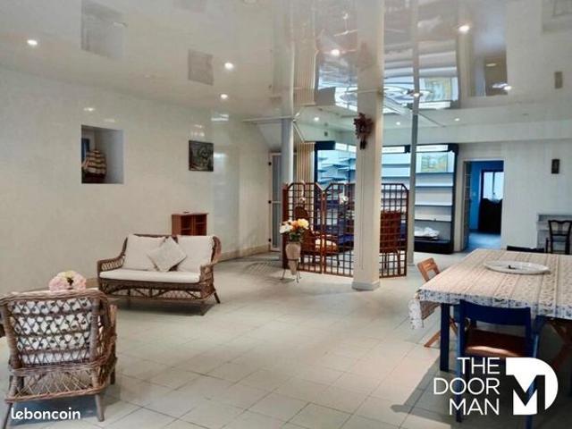 Maison 6 pièces 208 m²