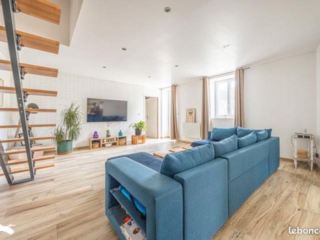 Maison 6 pièces 208 m²
