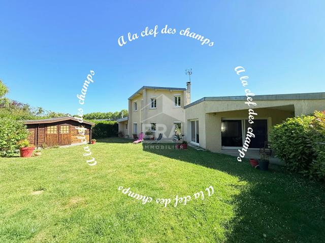 Maison 6 pièces 208 m²