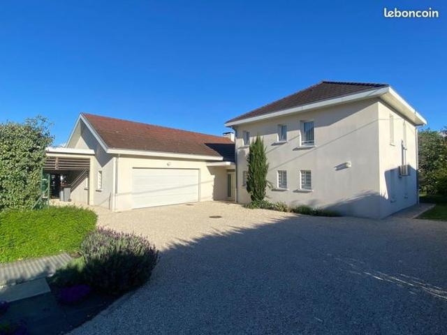 Maison 6 pièces 209 m²