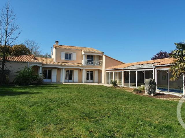 Maison 6 pièces 209 m²