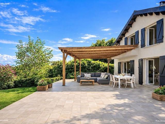 Maison 6 pièces 209 m²