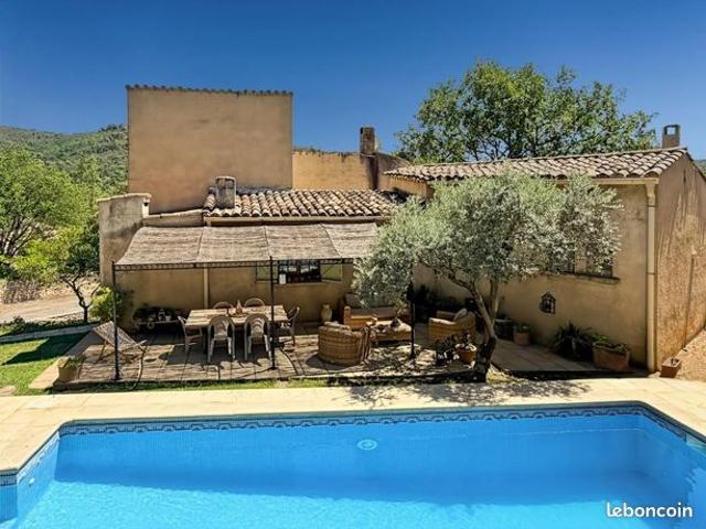 Maison 6 pièces 209 m²