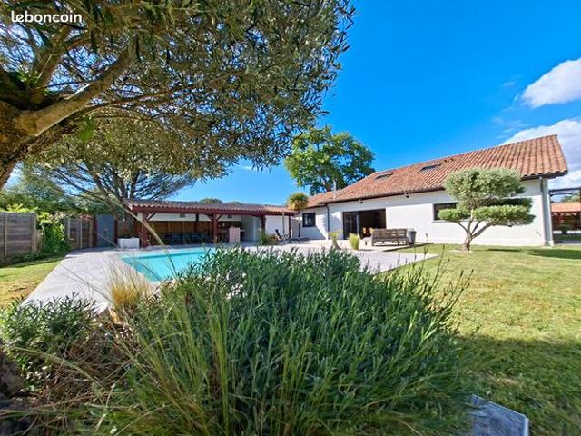 Maison 6 pièces 209 m²
