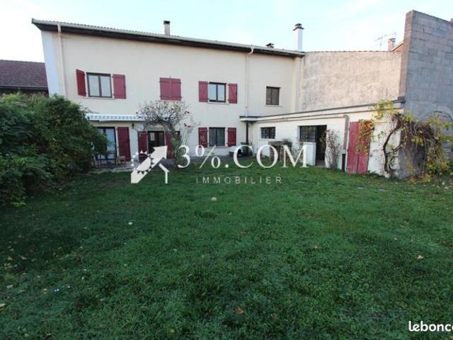 Maison 6 pièces 209 m²