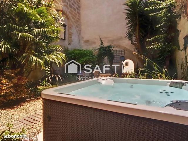 Maison 6 pièces 200 m²