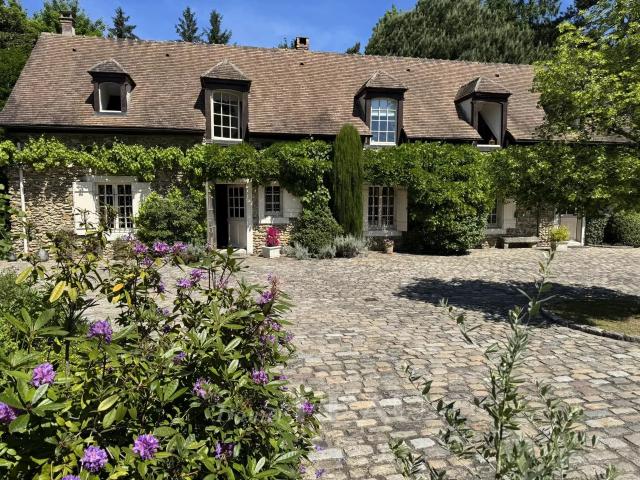 Maison 6 pièces 200 m²