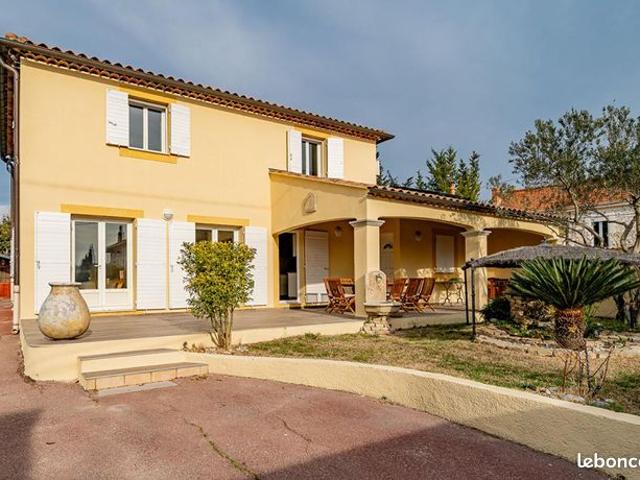 Maison 6 pièces 200 m²