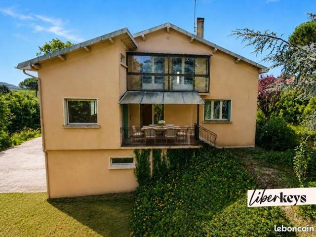Maison 6 pièces 200 m²