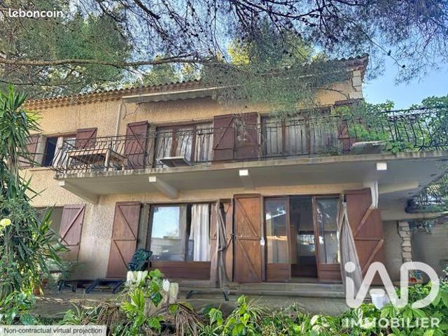 Maison 6 pièces 200 m²