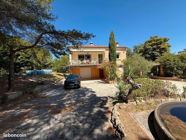 Maison 6 pièces 200 m²