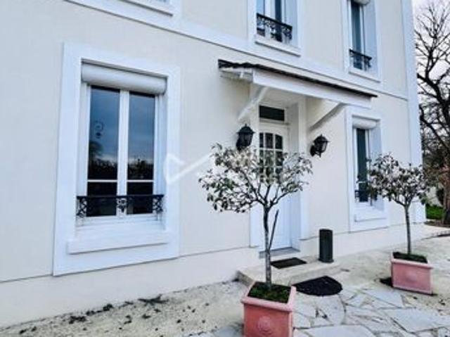 Maison 6 pièces 200 m²