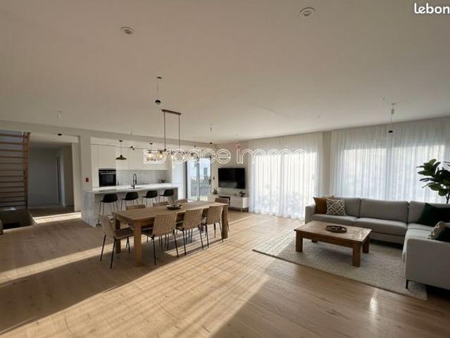 Maison 6 pièces 200 m²