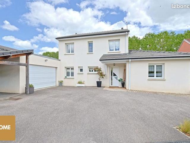 Maison 6 pièces 200 m²