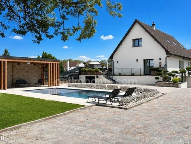 Maison 6 pièces 200 m²