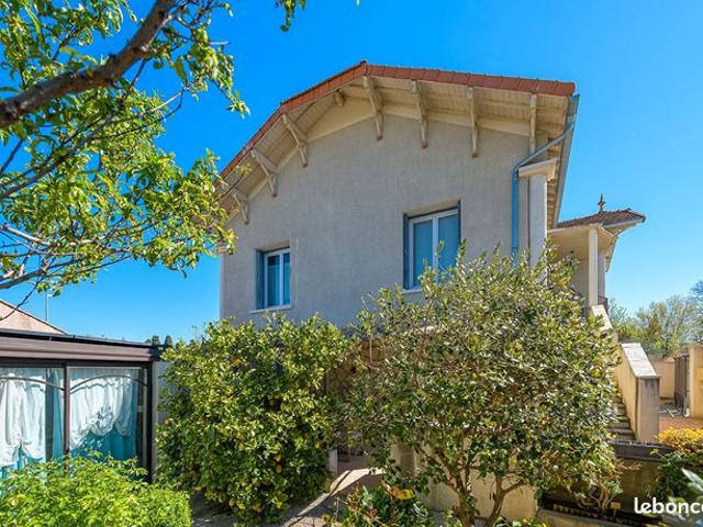 Maison 6 pièces 200 m²