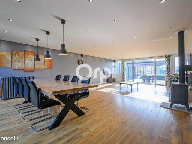 Maison 6 pièces 200 m²