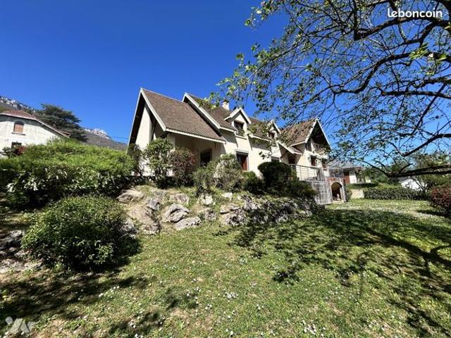 Maison 6 pièces 200 m²