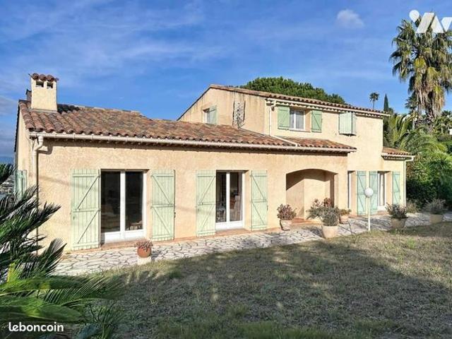 Maison 6 pièces 200 m²