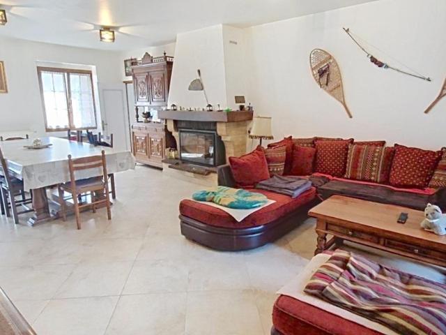 Maison 6 pièces 200 m²