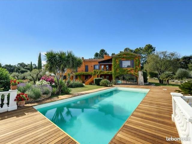Maison 6 pièces 200 m²
