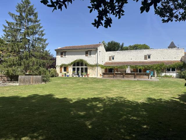 Maison 6 pièces 200 m²